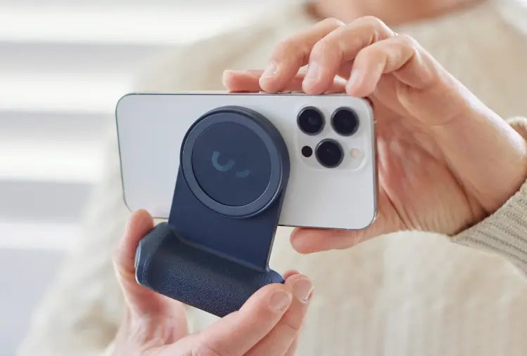 Magnetic Camera Handle Bluetooth Bracket